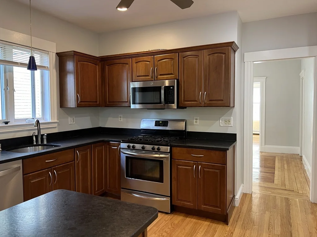 2 bed, 2 bath apartment for rent at 96 Bristol Rd Unit 1, Medford — photo 2 of 20