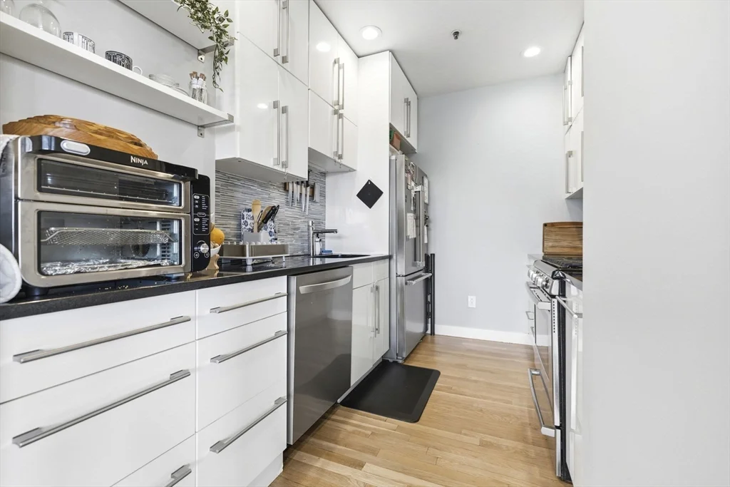 2 bed, 2 bath apartment for rent at 96 Broadway Unit 107, Back Bay — photo 9 of 20