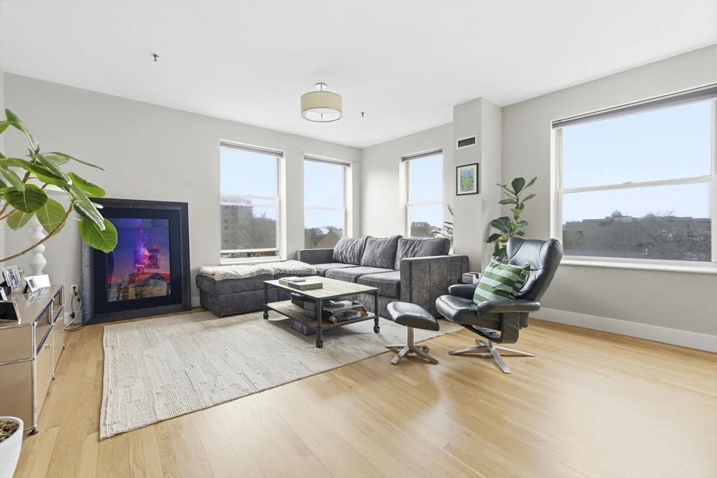 2 bed, 2 bath apartment for rent at 96 Broadway Unit 107, Back Bay — photo 5 of 20