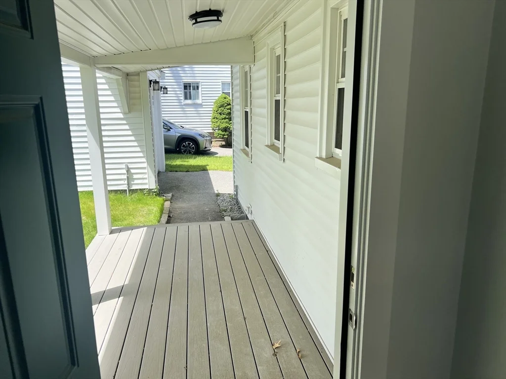 4 bed, 2 bath apartment for rent at 96 Buchanan Rd, West Roxbury — photo 19 of 20