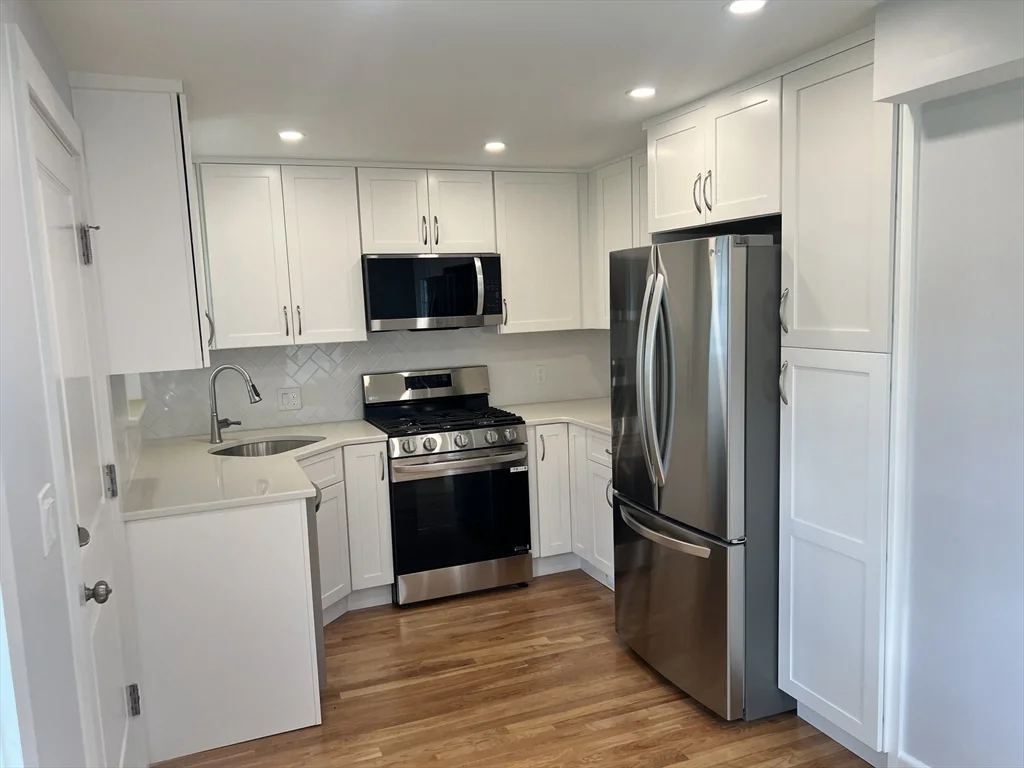 4 bed, 2 bath apartment for rent at 96 Buchanan Rd, West Roxbury — photo 10 of 20