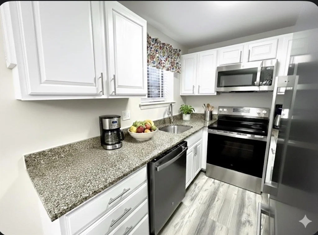 2 bed, 1 bath apartment for rent at 96 C Charles River Rd Unit c, Waltham — photo 2 of 9