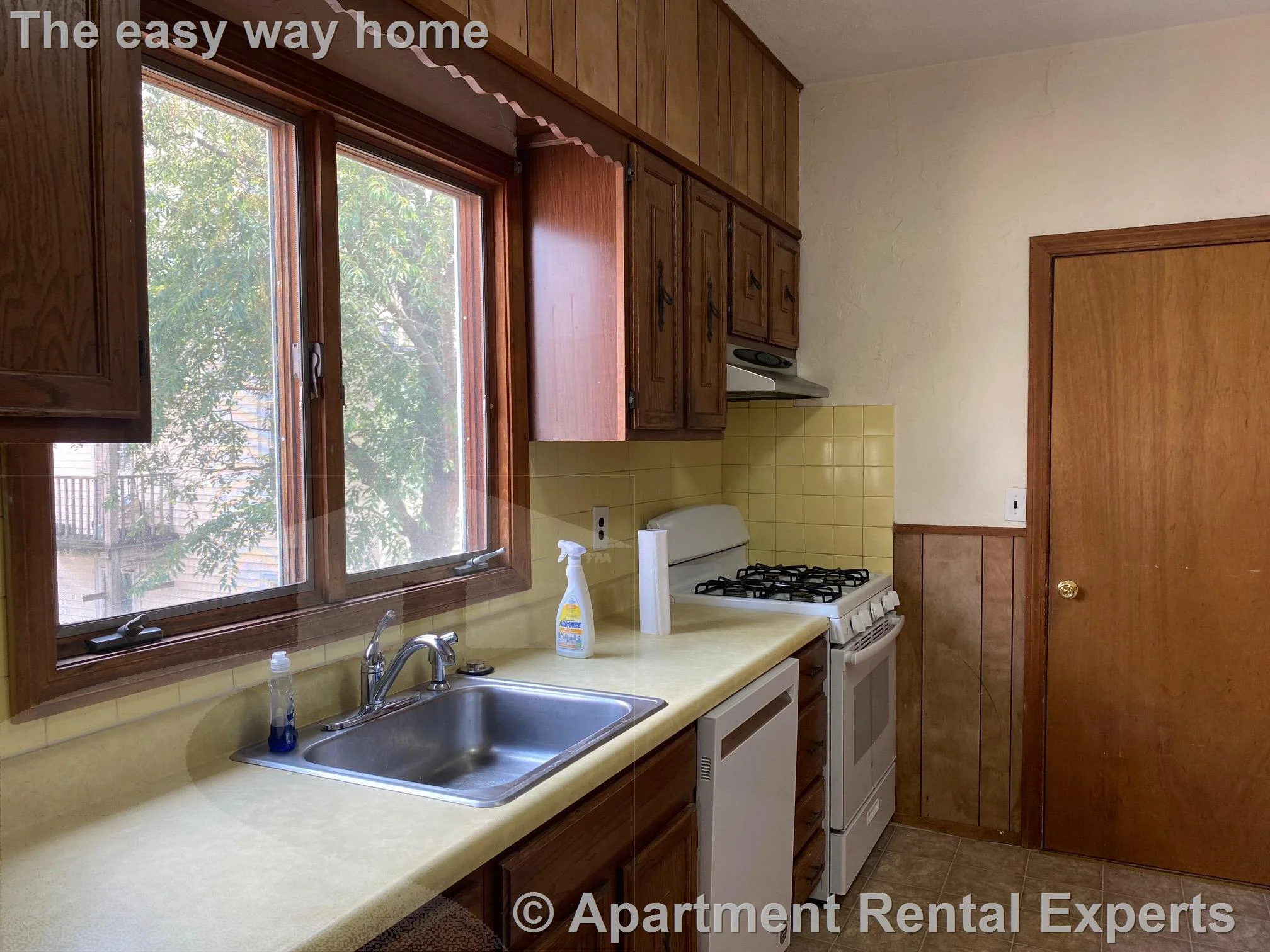 2 bed, 1 bath apartment for rent at 96 Capen St Unit 2, Tufts — photo 1 of 13