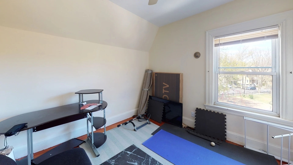 5 bed, 2 bath apartment for rent at 96 Columbia St Unit 2, Brookline — photo 6 of 17