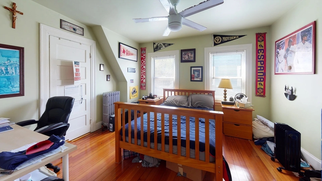 5 bed, 2 bath apartment for rent at 96 Columbia St Unit 2, Brookline — photo 3 of 17