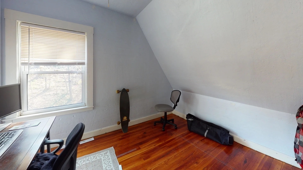 5 bed, 2 bath apartment for rent at 96 Columbia St Unit 2, Brookline — photo 11 of 17