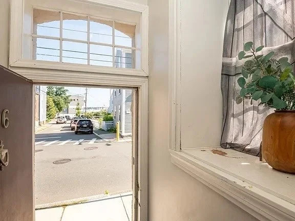 2 bed, 1 bath apartment for rent at 96 Derby St Unit 1, Salem — photo 5 of 31