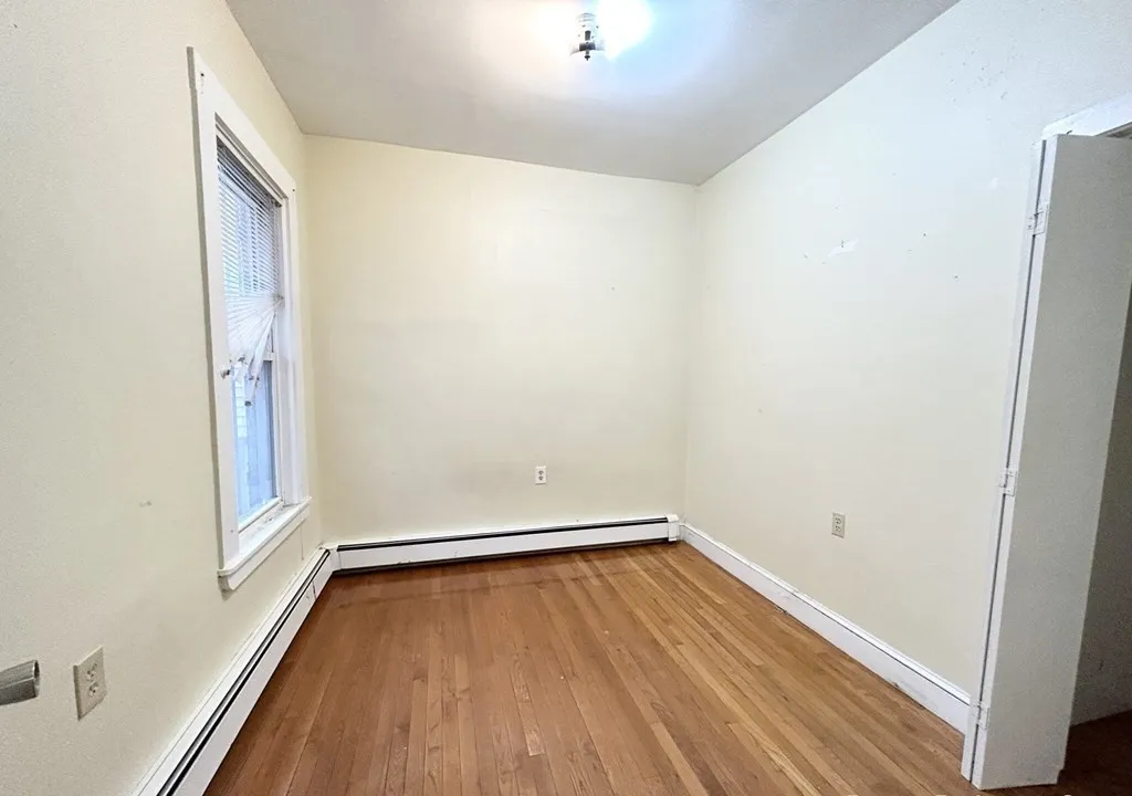 2 bed, 1 bath apartment for rent at 96 Cottage St Unit 1, Boston — photo 6 of 8