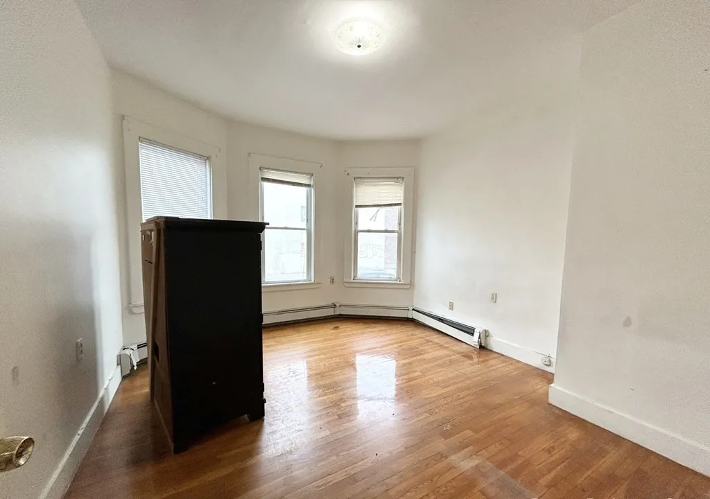 2 bed, 1 bath apartment for rent at 96 Cottage St Unit 1, Boston — photo 5 of 8