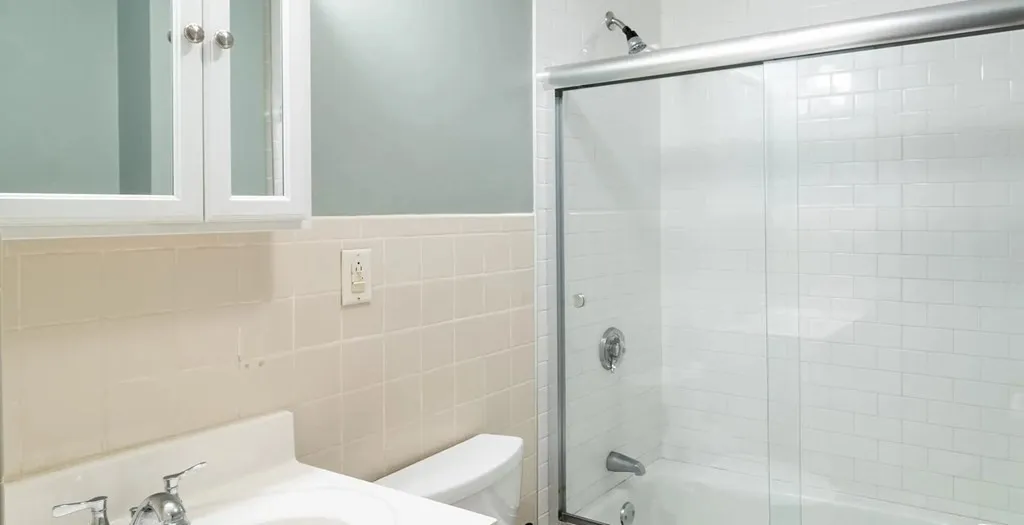 2 bed, 1 bath apartment for rent at 96 East Cottage Unit 2, Boston — photo 13 of 15