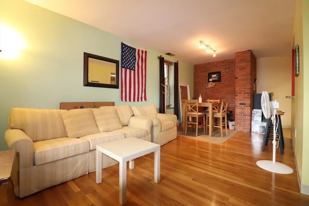 1 bed, 1 bath apartment for rent at 96 Gainsborough St Unit 107W, Fenway — photo 8 of 8