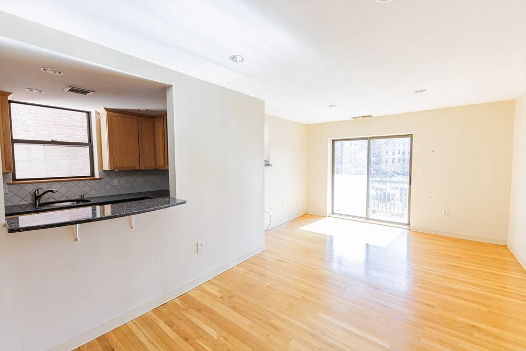 1 bed, 1 bath apartment for rent at 96 Gainsborough St Unit 206W, Fenway — photo 1 of 10