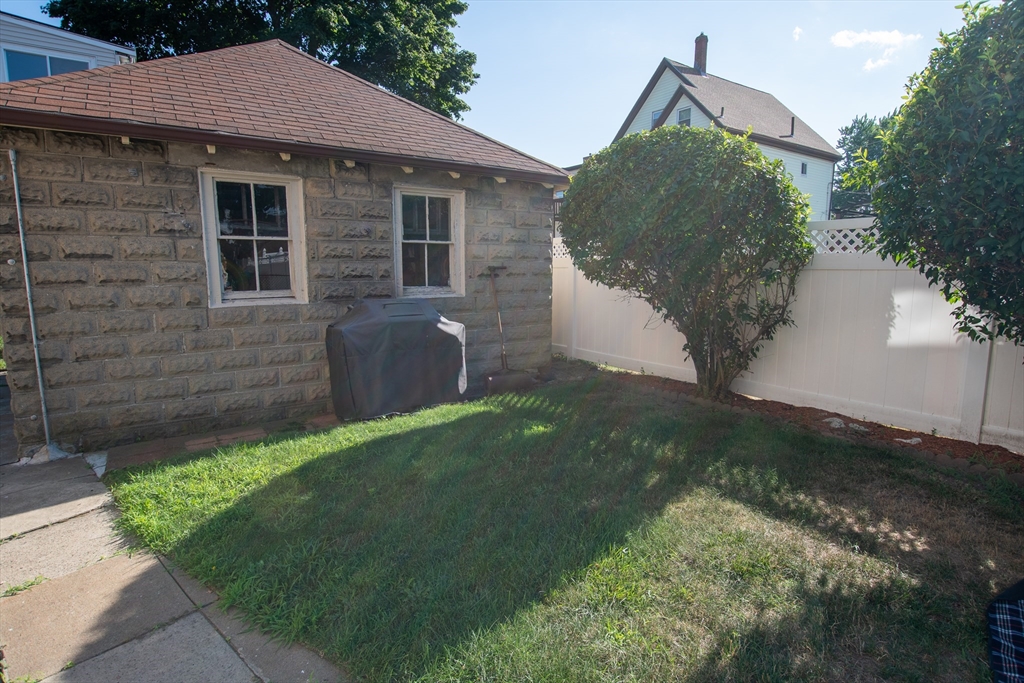 2 bed, 1 bath apartment for rent at 96 Grant Ave Unit 96, Medford — photo 23 of 25