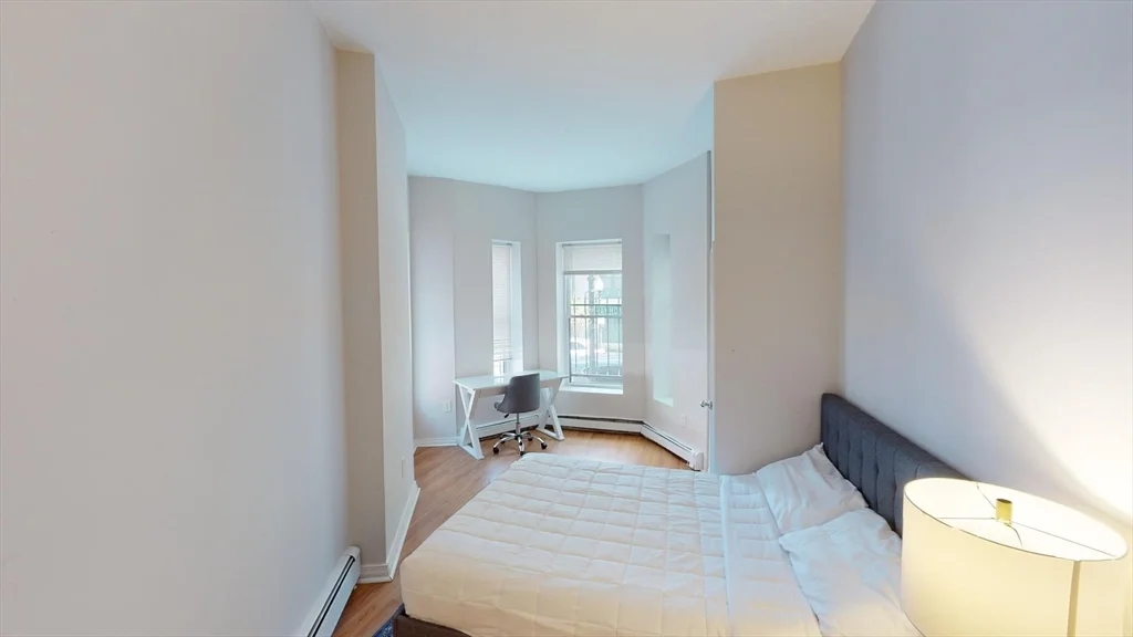 3 bed, 1 bath apartment for rent at 96 Hammond St Unit 1, South End — photo 9 of 14