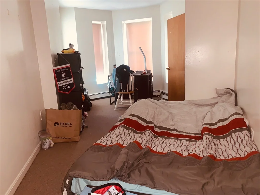 3 bed, 1 bath apartment for rent at 96 Hammond St Unit 4, South End — photo 7 of 10