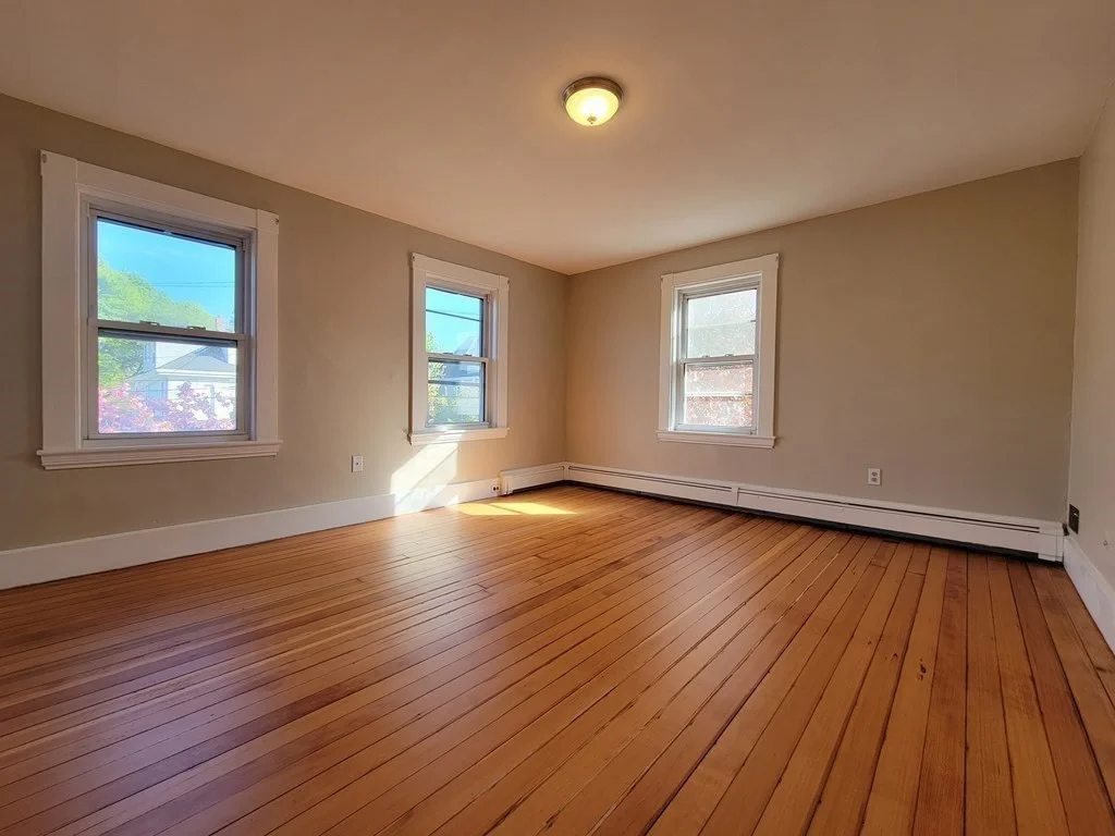 6 bed, 4+ bath apartment for rent at 96 Houston Ave Unit 96, Milton — photo 2 of 25