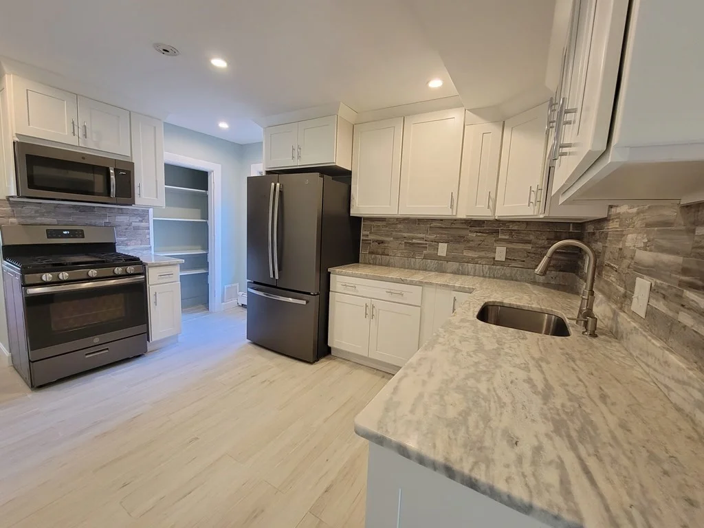 6 bed, 4+ bath apartment for rent at 96 Houston Ave Unit 96, Milton — photo 5 of 25