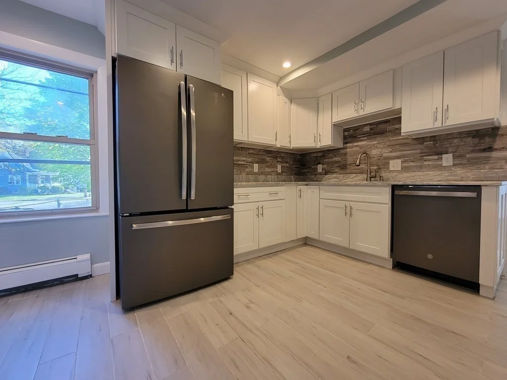 6 bed, 4+ bath apartment for rent at 96 Houston Ave Unit 96, Milton — photo 6 of 25