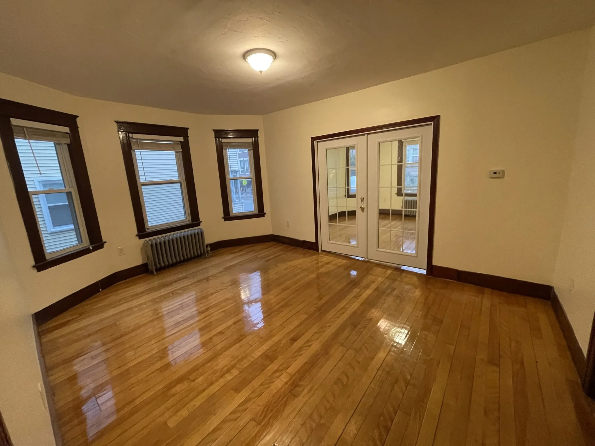 3 bed, 1 bath apartment for rent at 96 Lovell Unit 1, Worcester — photo 2 of 12