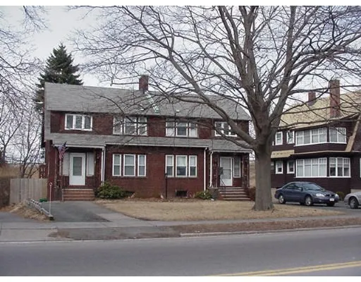 3 bed, 1 bath apartment for rent at 96 Lynnway Unit 96, Revere