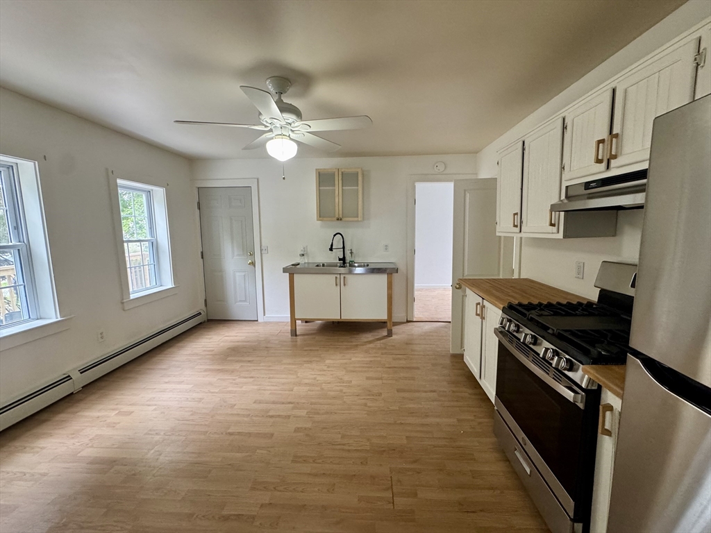 2 bed, 1 bath apartment for rent at 96 Main St Unit 1, Fairhaven — photo 8 of 27
