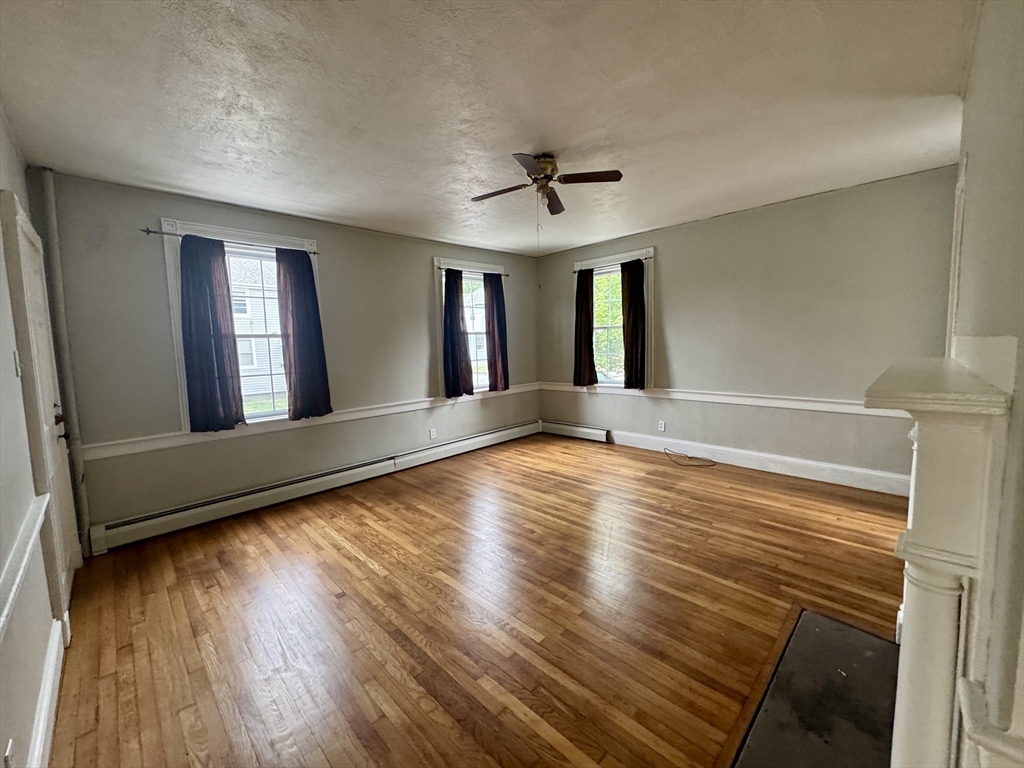 2 bed, 1 bath apartment for rent at 96 Main St Unit 1, Fairhaven — photo 10 of 27