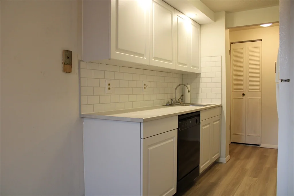 2 bed, 1 bath apartment for rent at 96 Main Unit 3, Foxboro — photo 4 of 13