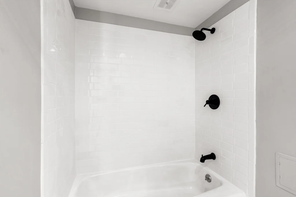 2 bed, 1 bath apartment for rent at 96 Main Unit D-5, Foxboro — photo 19 of 30