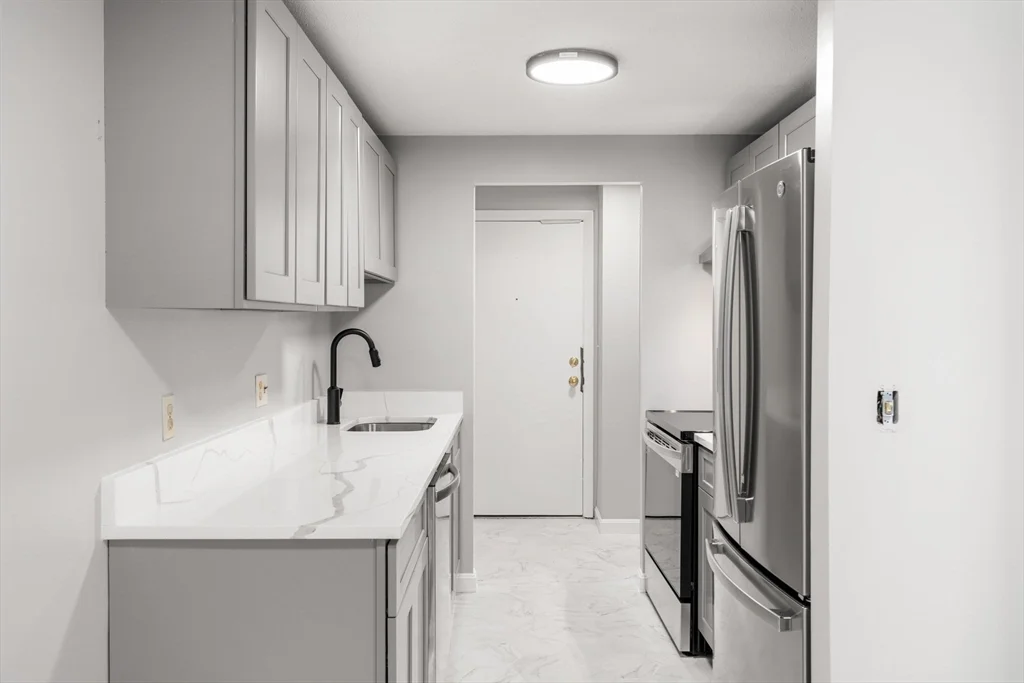 2 bed, 1 bath apartment for rent at 96 Main Unit D-5, Foxboro — photo 5 of 30
