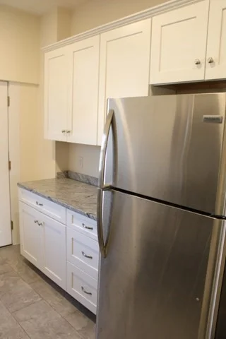 1 bed, 1 bath apartment for rent at 96 Middle St Unit 2, Gloucester — photo 2 of 7