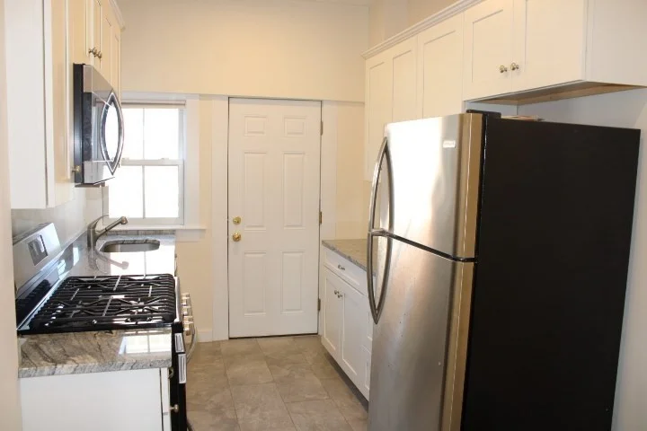 1 bed, 1 bath apartment for rent at 96 Middle St Unit 2, Gloucester