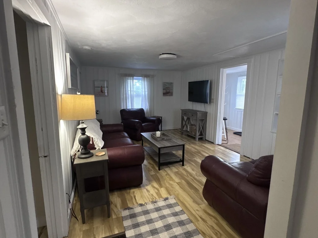2 bed, 1 bath apartment for rent at 96 Nevada Unit 96, Marshfield — photo 6 of 14