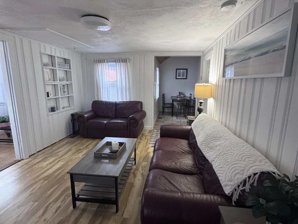 2 bed, 1 bath apartment for rent at 96 Nevada Unit 96, Marshfield — photo 4 of 14