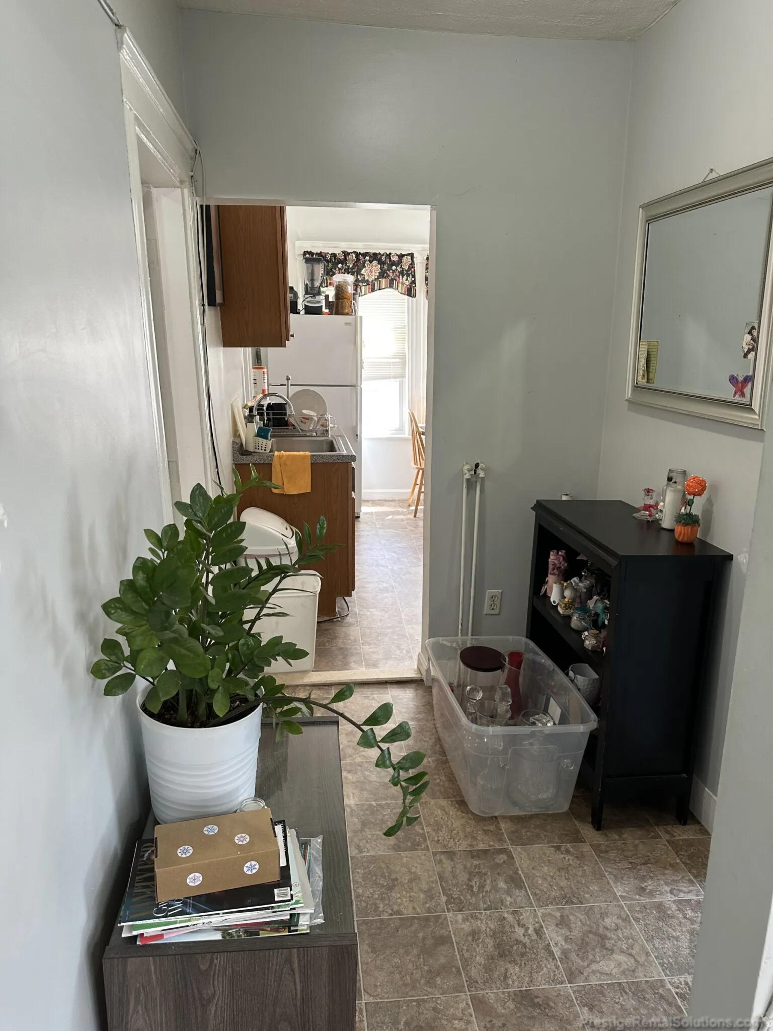 2.5 bed, 1 bath apartment for rent at 96 Nichols Ave Unit A, Watertown — photo 3 of 21