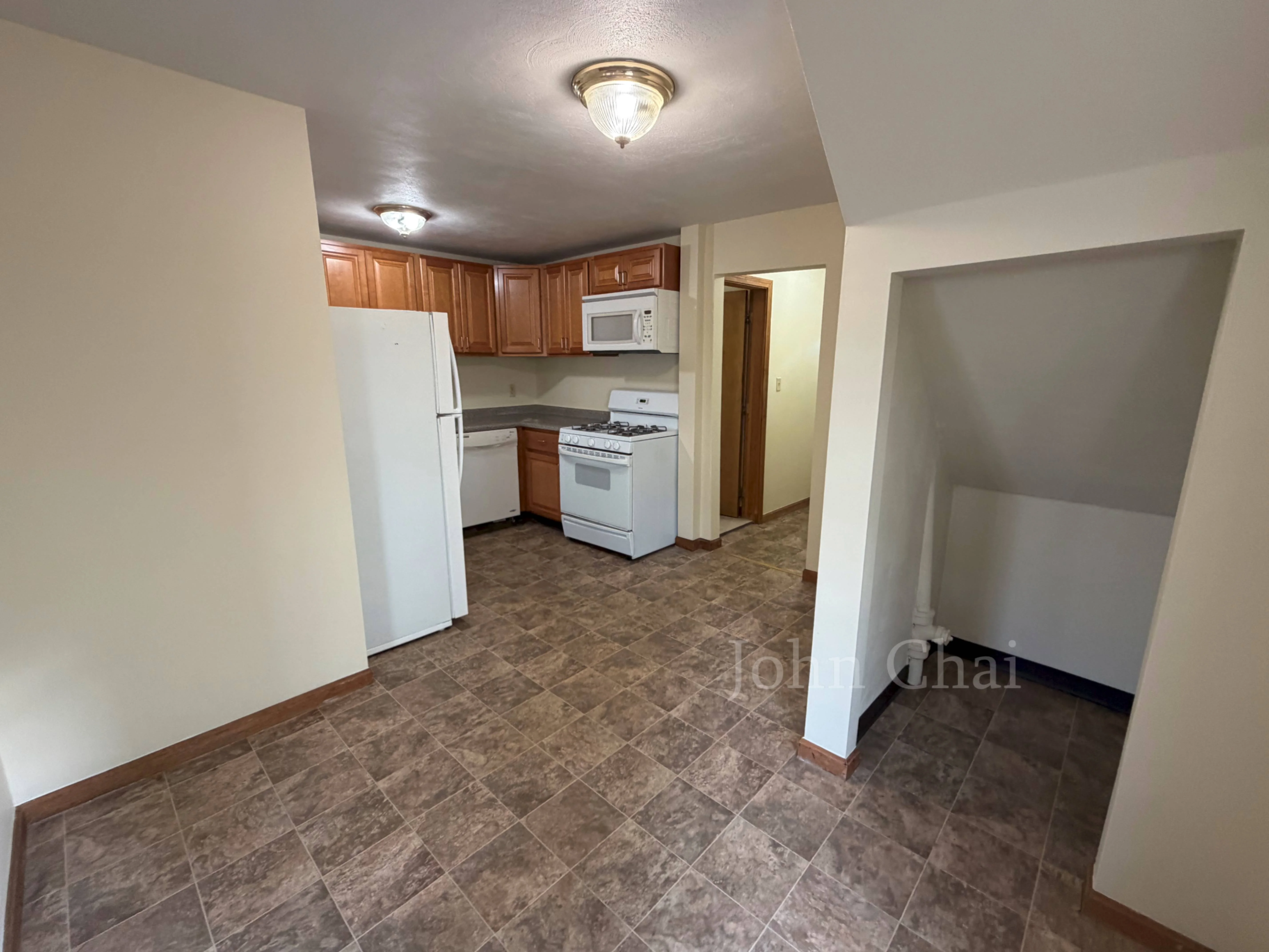 1 bed, 1 bath apartment for rent at 96 Nichols Ave Unit B, Watertown — photo 19 of 34
