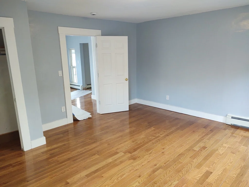 3 bed, 1 bath apartment for rent at 96 Pleasant St Unit 2, Marlborough — photo 14 of 25