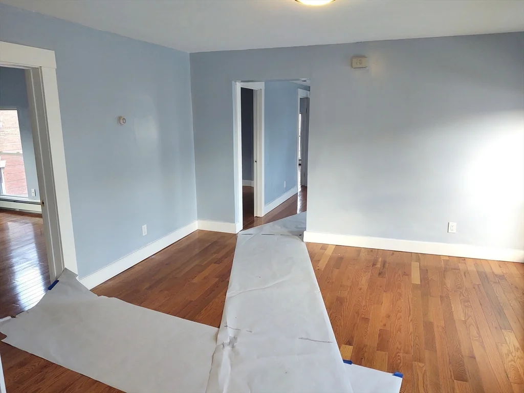 3 bed, 1 bath apartment for rent at 96 Pleasant St Unit 2, Marlborough — photo 7 of 25