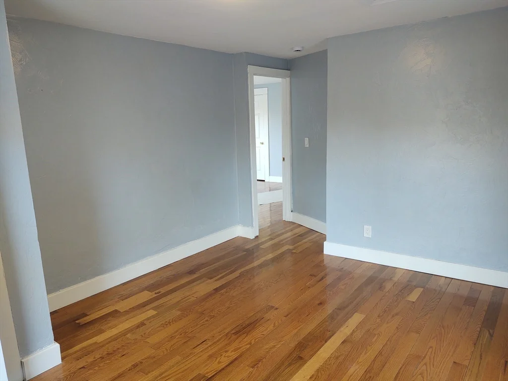 3 bed, 1 bath apartment for rent at 96 Pleasant St Unit 2, Marlborough — photo 17 of 25