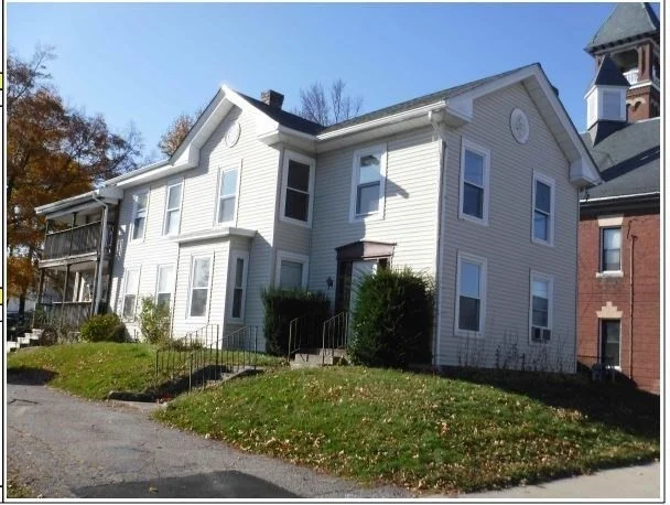 3 bed, 1 bath apartment for rent at 96 Pleasant St Unit 2, Marlborough — photo 23 of 25