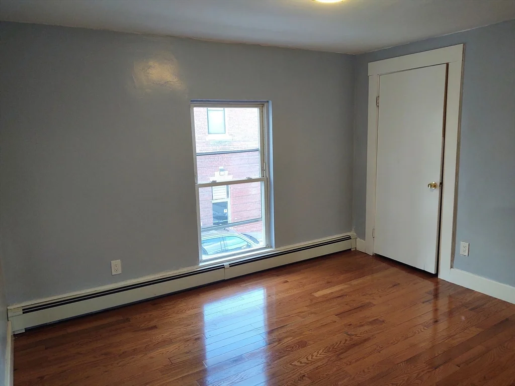 3 bed, 1 bath apartment for rent at 96 Pleasant St Unit 2, Marlborough — photo 15 of 25
