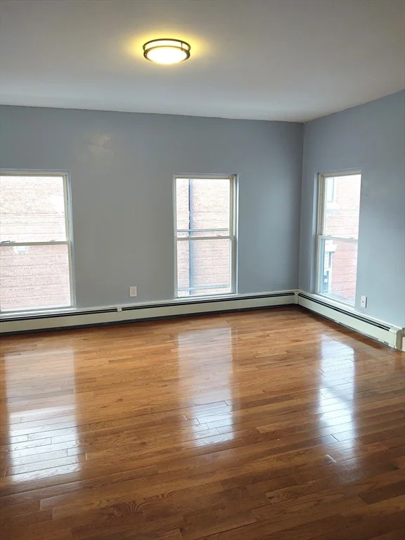 3 bed, 1 bath apartment for rent at 96 Pleasant St Unit 2, Marlborough — photo 16 of 25