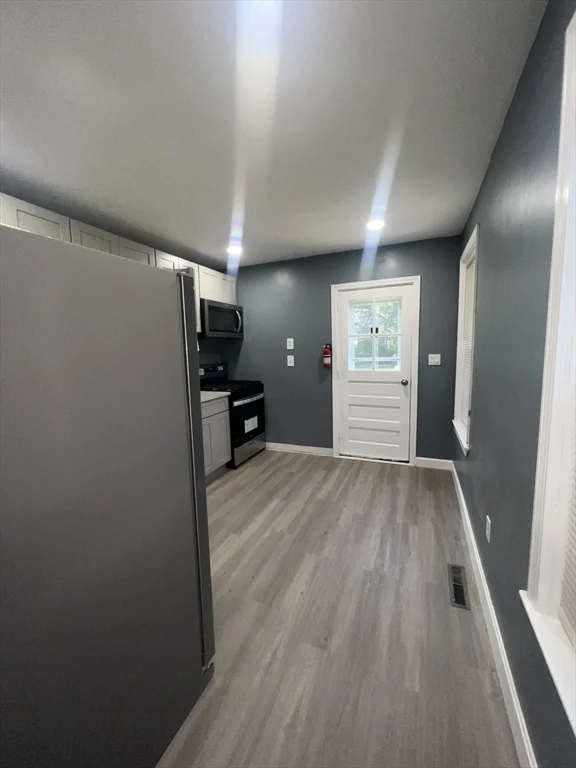 1 bed, 1 bath apartment for rent at 96 Plymouth St Unit 1, Holbrook — photo 3 of 8