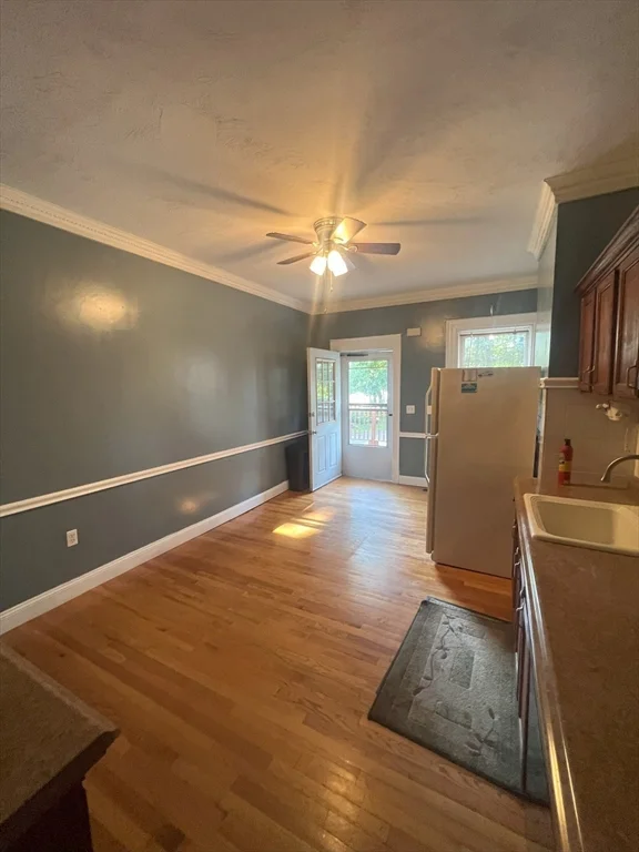 2 bed, 1 bath apartment for rent at 96 Plymouth St Unit 3, Holbrook — photo 2 of 11