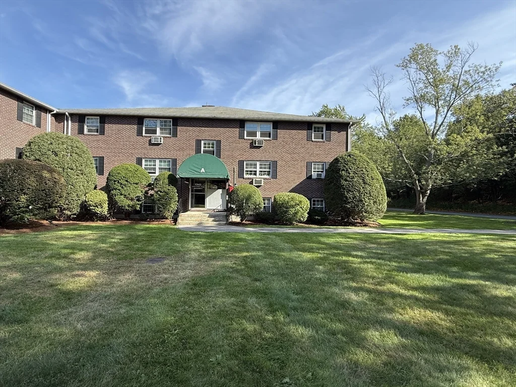 2 bed, 1 bath apartment for rent at 96 Richardson Rd Unit A22, Chelmsford — photo 1 of 13