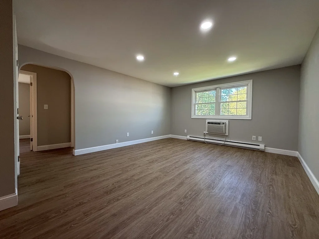 2 bed, 1 bath apartment for rent at 96 Richardson Rd Unit A22, Chelmsford — photo 5 of 13