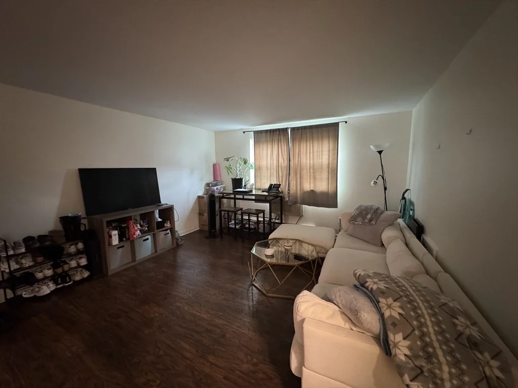 2 bed, 1 bath apartment for rent at 96 Richardson Rd Unit B18, Chelmsford — photo 4 of 11