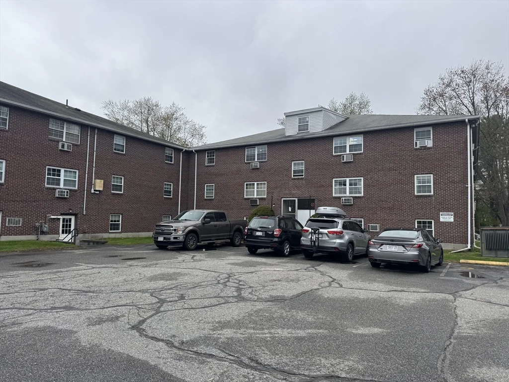 2 bed, 1 bath apartment for rent at 96 Richardson Rd Unit B18, Chelmsford — photo 9 of 11