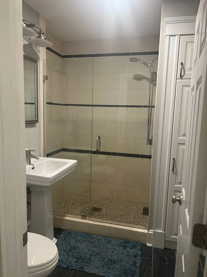 4 bed, 2 bath apartment for rent at 96 Rogers Ave Unit 2, East Somerville — photo 15 of 15