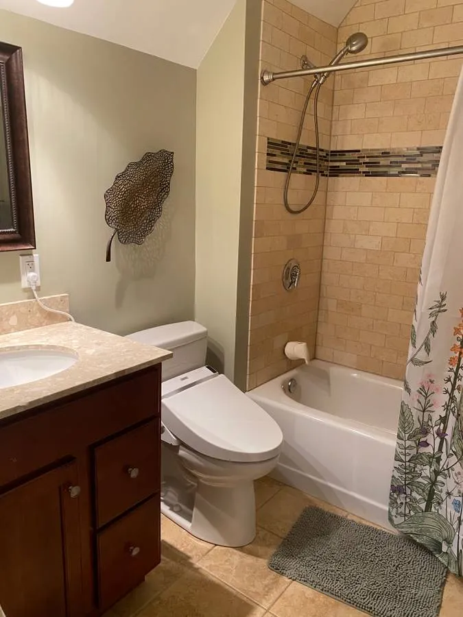 4 bed, 2 bath apartment for rent at 96 Rogers Ave Unit 2, East Somerville — photo 14 of 15