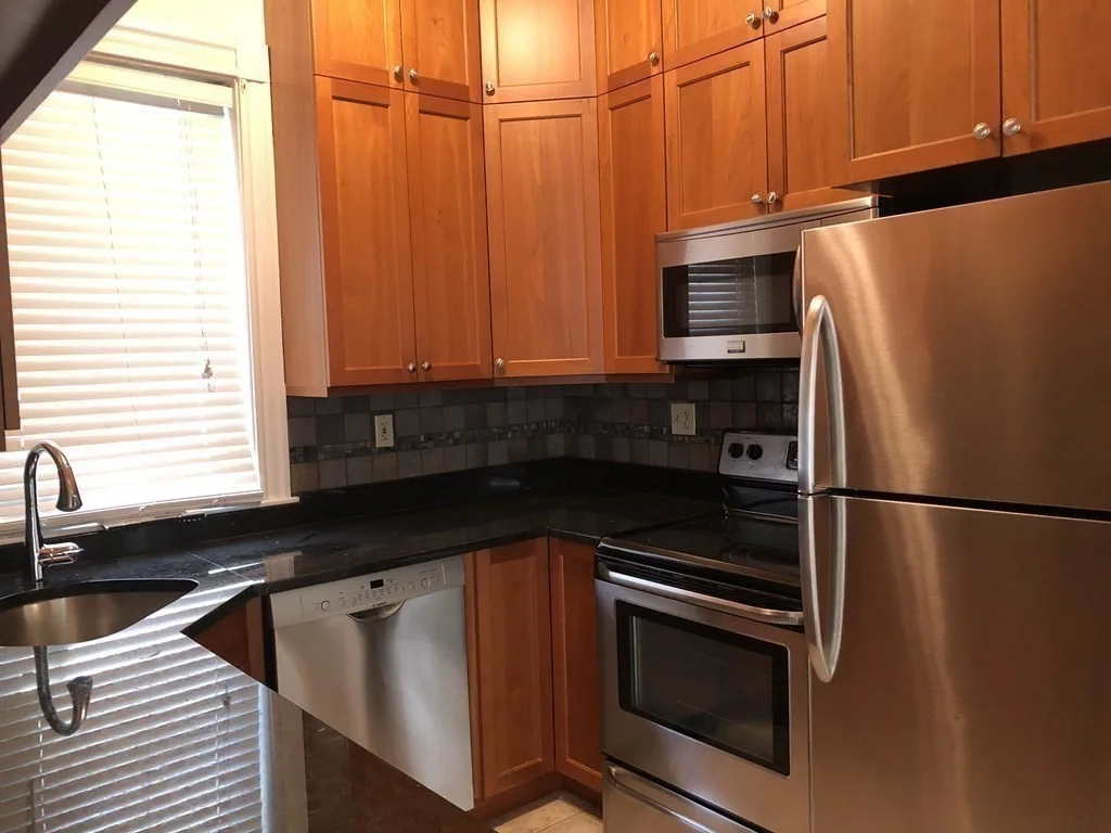 3 bed, 2 bath apartment for rent at 96 Saint Paul Unit 2, Coolidge Corner — photo 7 of 14